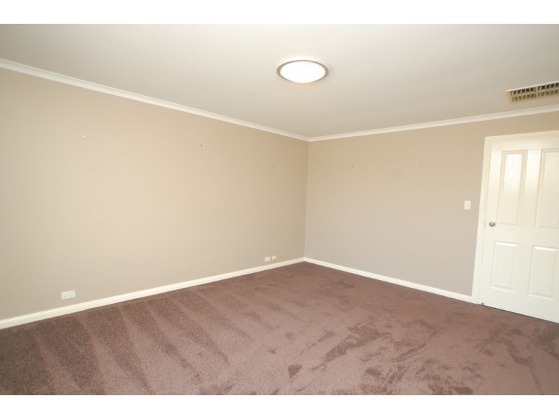 19 Bathbank Crescent, Sheidow Park SA 5158