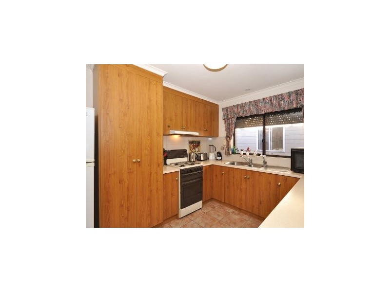 42 Booth Street, Happy Valley SA 5159