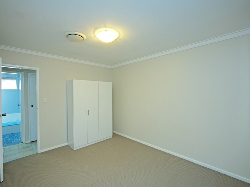 19 Delaware Place, Kallaroo WA 6025