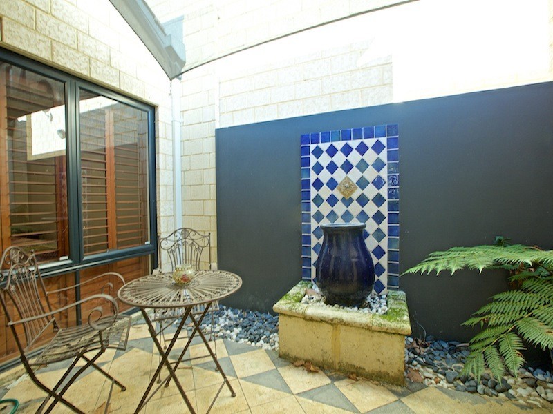 16 Waterview Drive, Woodvale WA 6026