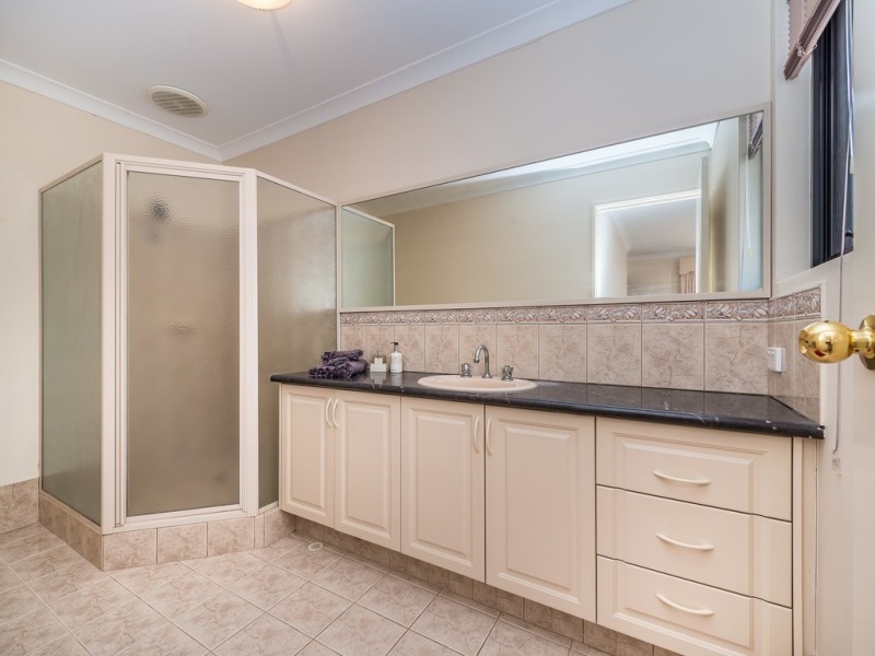 10A Waterview Dr, Woodvale WA 6026