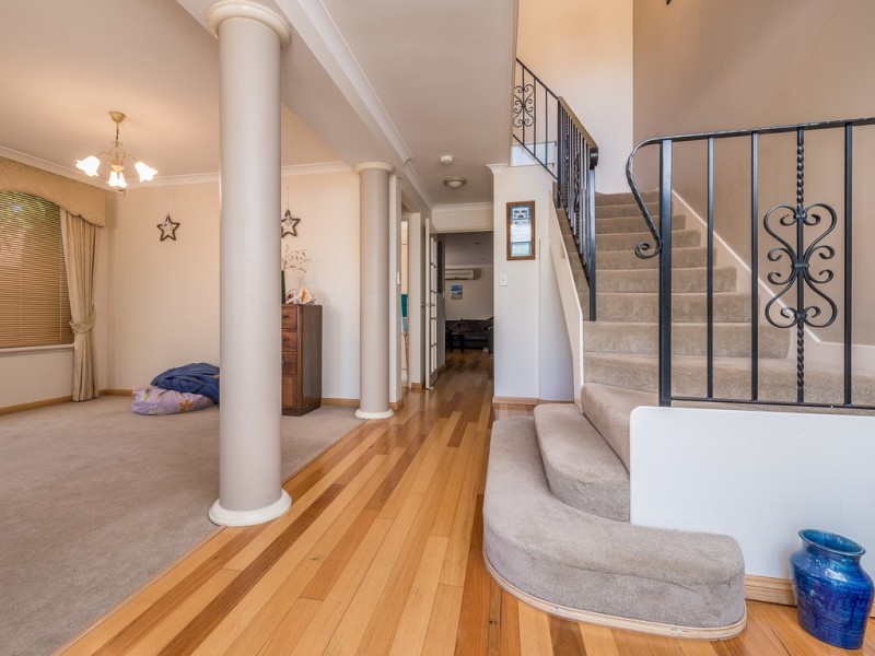 10A Waterview Dr, Woodvale WA 6026