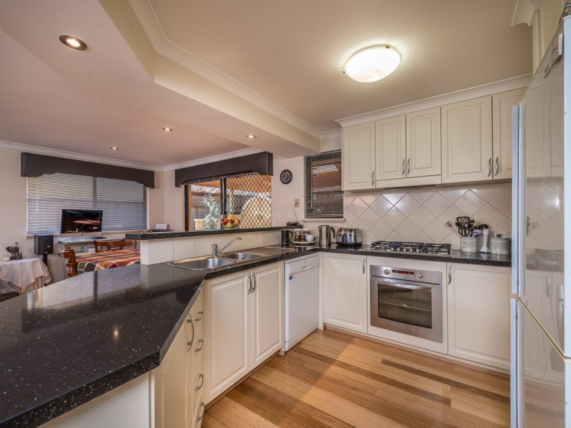 10A Waterview Dr, Woodvale WA 6026