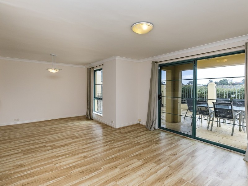 11/20 Long Island Pass, Connolly WA 6027