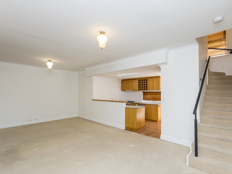 3/2 Quintilian Road, Mount Claremont WA 6010