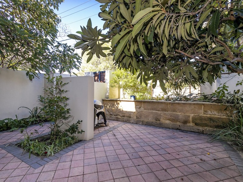 3/2 Quintilian Road, Mount Claremont WA 6010