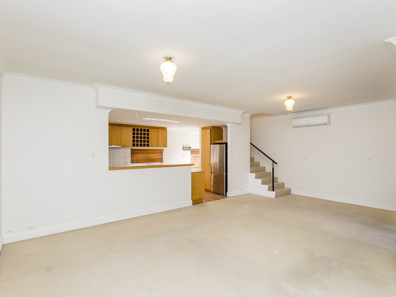 3/2 Quintilian Road, Mount Claremont WA 6010
