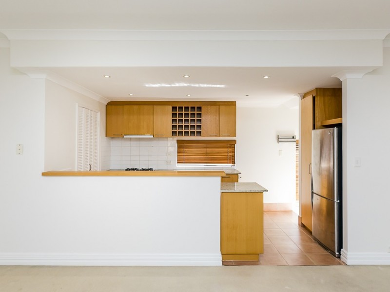 3/2 Quintilian Road, Mount Claremont WA 6010