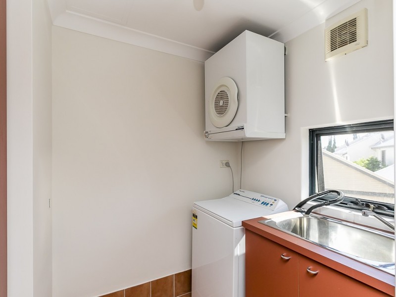 3/2 Quintilian Road, Mount Claremont WA 6010