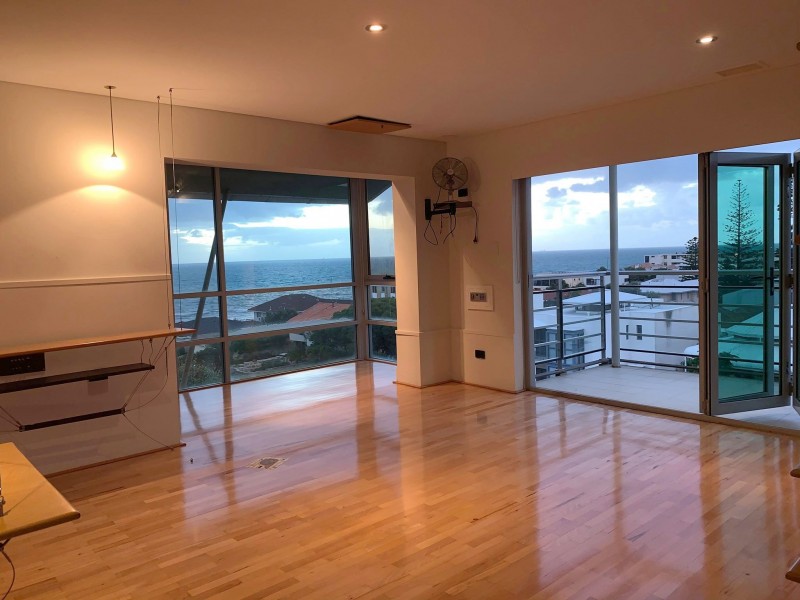 9/11 Rosendo Street, Cottesloe WA 6011