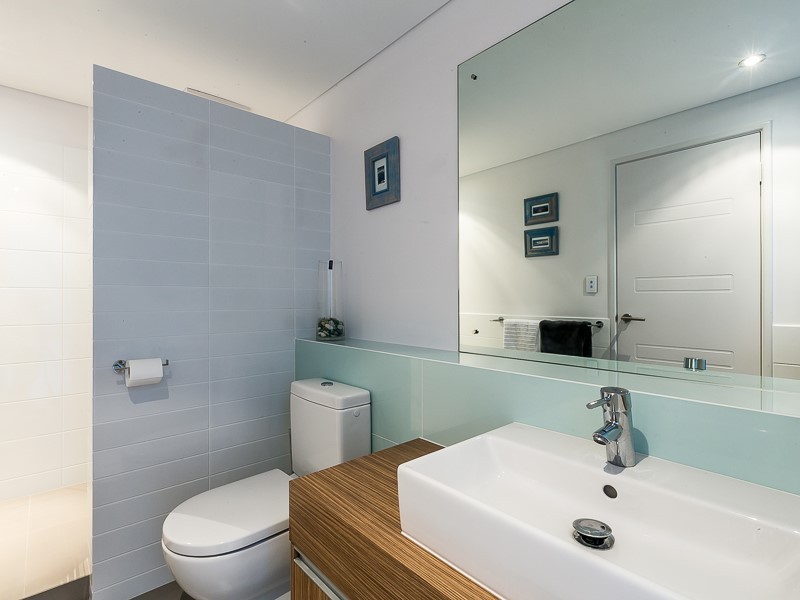 8 Tahiti Lane, Hillarys WA 6025