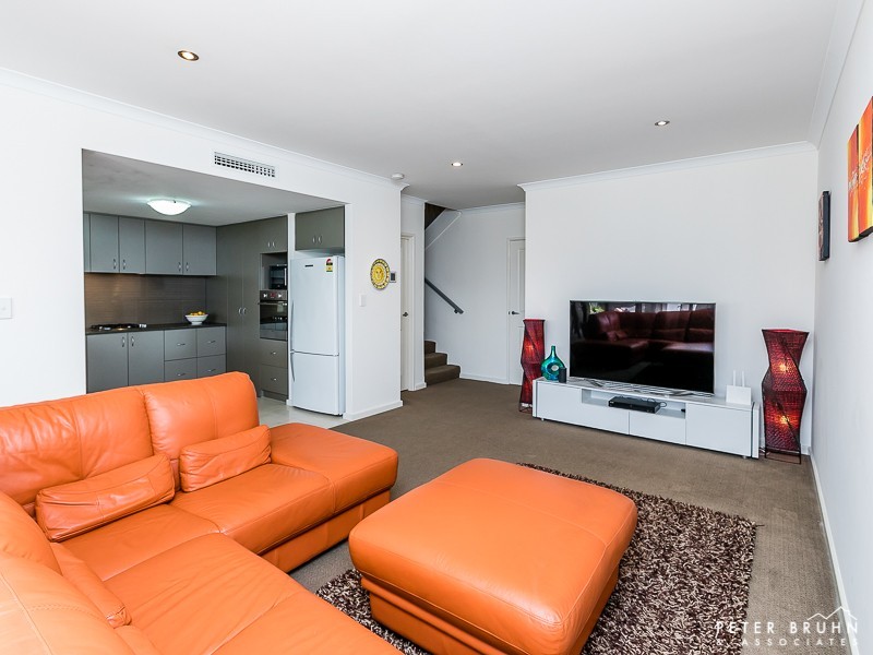 23C Willandra Place, Hillarys WA 6025