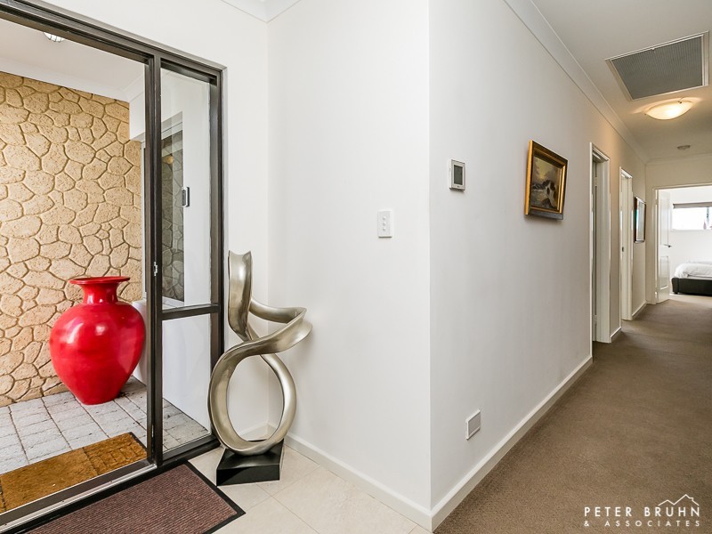 23C Willandra Place, Hillarys WA 6025