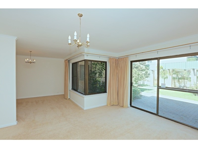 6 Watkins Road, Dalkeith WA 6009