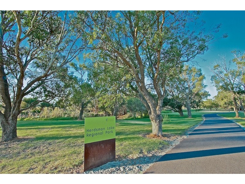 48/99 Herdsman Parade, Wembley WA 6014