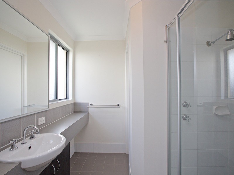 11 Manyleaf Link, Banksia Grove WA 6031