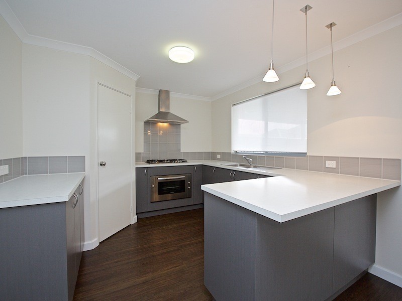 11 Manyleaf Link, Banksia Grove WA 6031