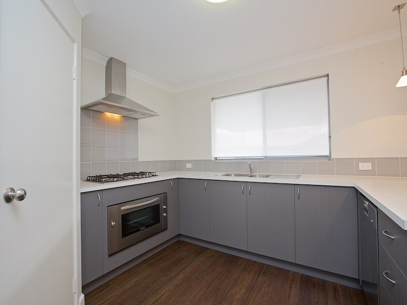 11 Manyleaf Link, Banksia Grove WA 6031