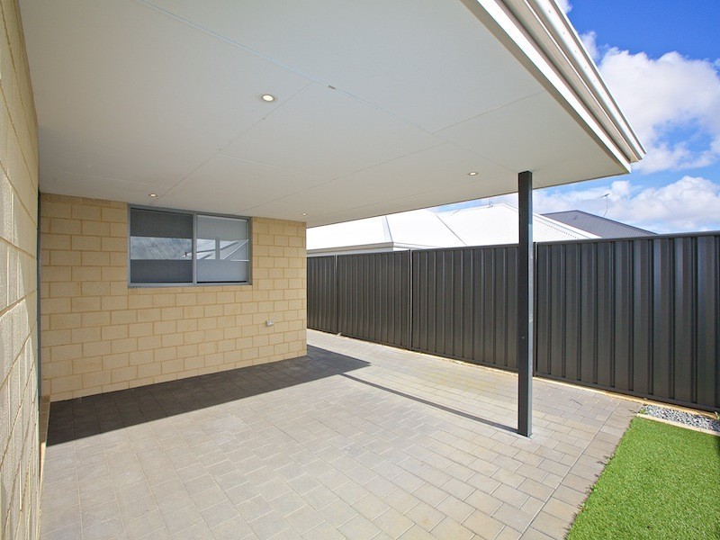 11 Manyleaf Link, Banksia Grove WA 6031