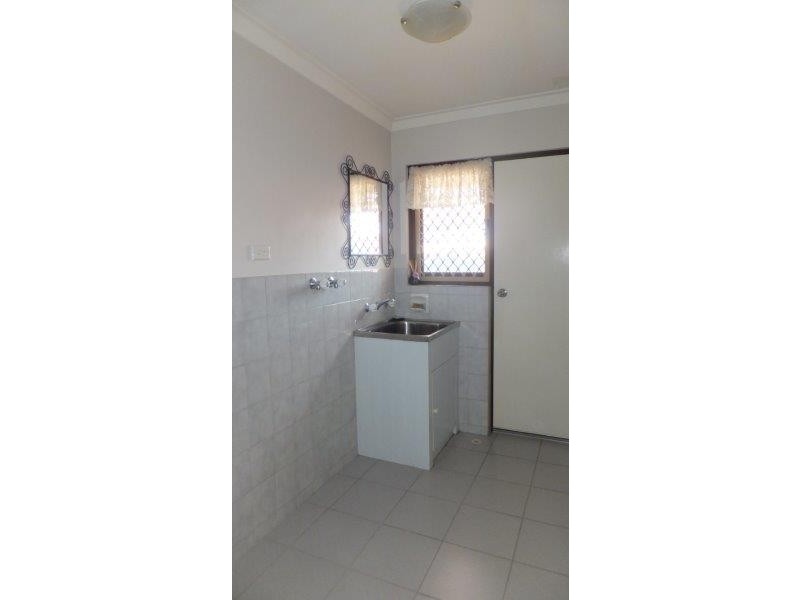 3/6-8 Pinewood Avenue, Kardinya WA 6163