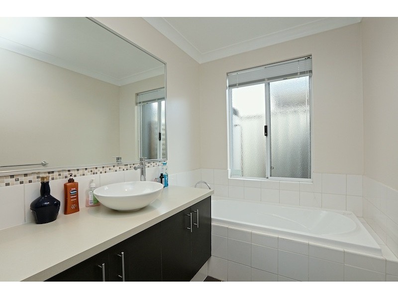 121A Hancock Street, Doubleview WA 6018