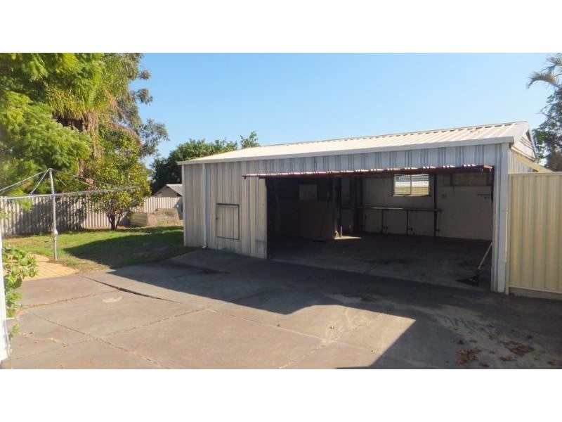 9 Pointer Way, Girrawheen WA 6064