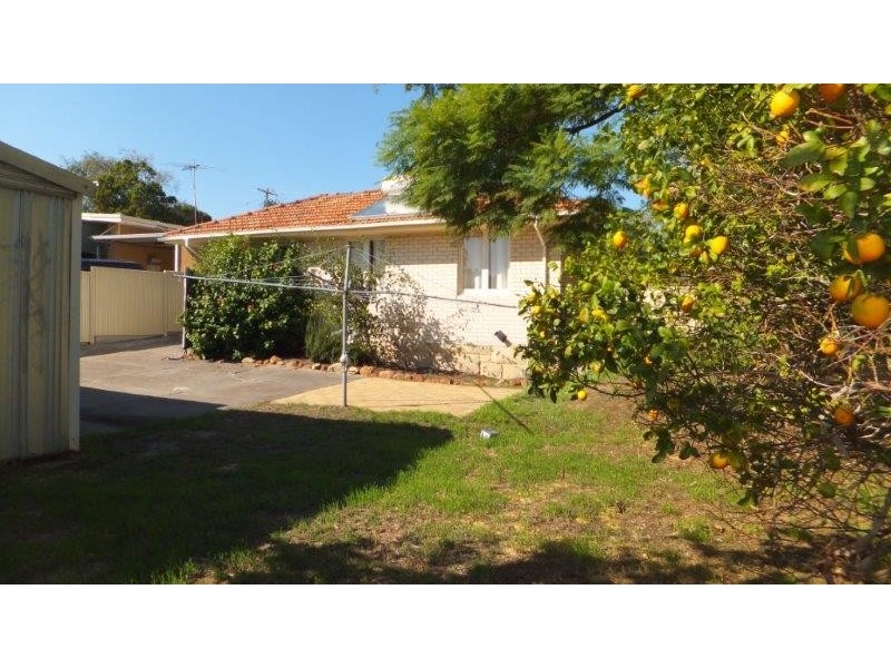 9 Pointer Way, Girrawheen WA 6064