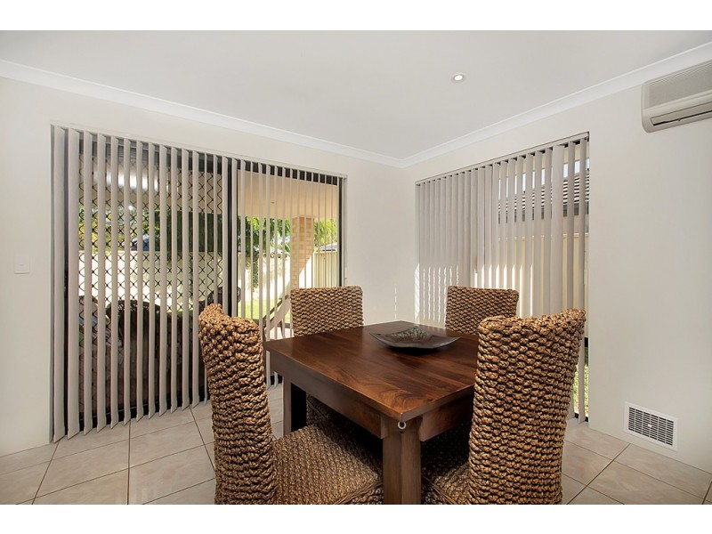 63 Kippilaw Loop, Carramar WA 6031