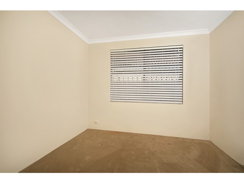 63 Kippilaw Loop, Carramar WA 6031