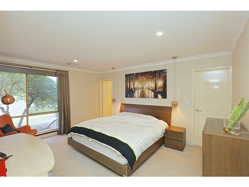 30 Killarney Heights, Kallaroo WA 6025