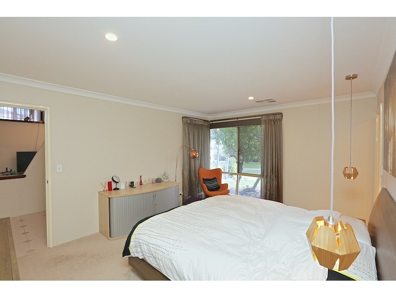 30 Killarney Heights, Kallaroo WA 6025