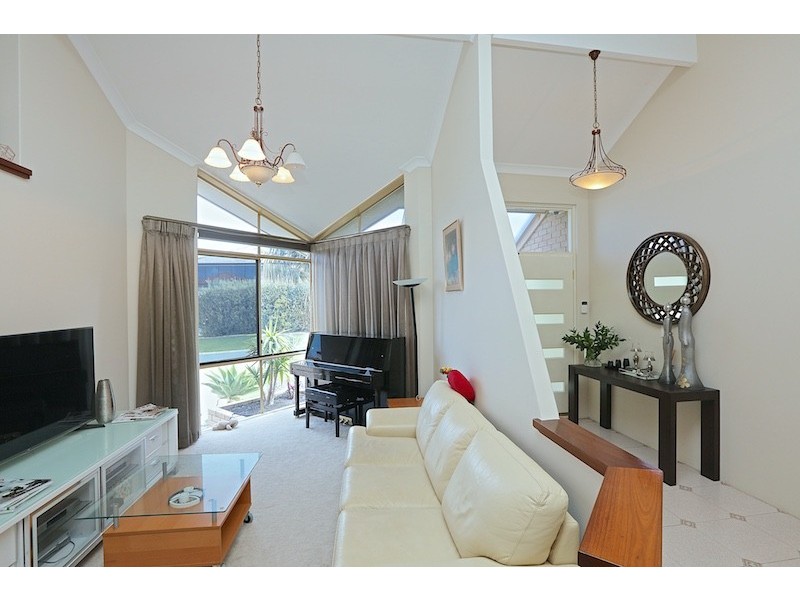 30 Killarney Heights, Kallaroo WA 6025