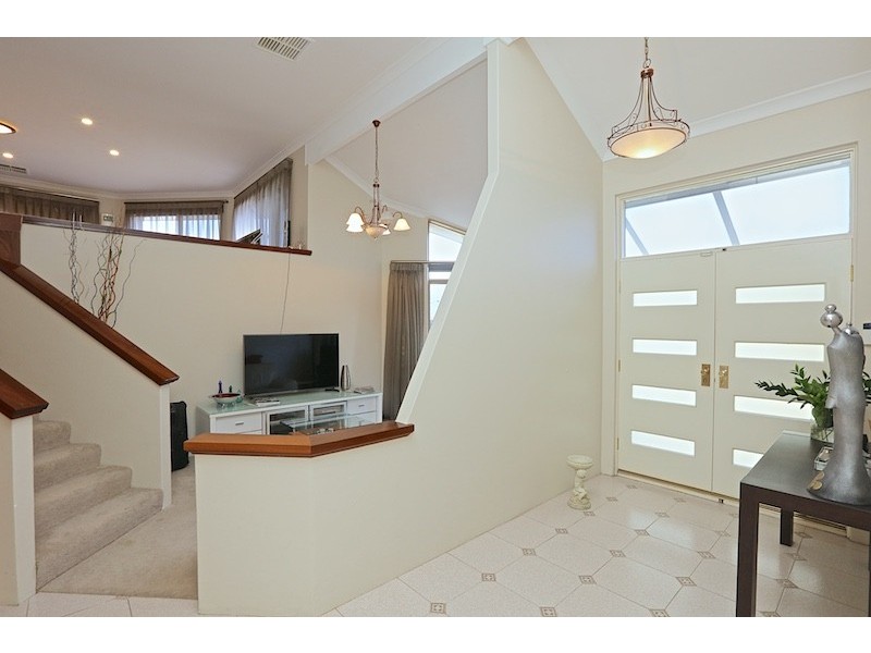 30 Killarney Heights, Kallaroo WA 6025