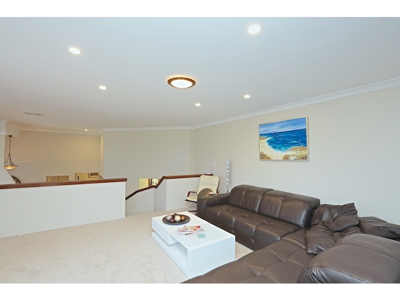 30 Killarney Heights, Kallaroo WA 6025