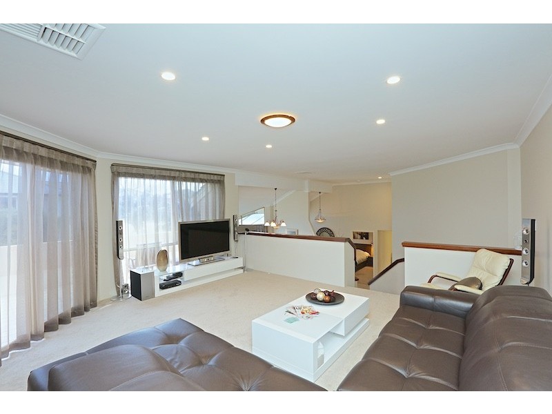 30 Killarney Heights, Kallaroo WA 6025