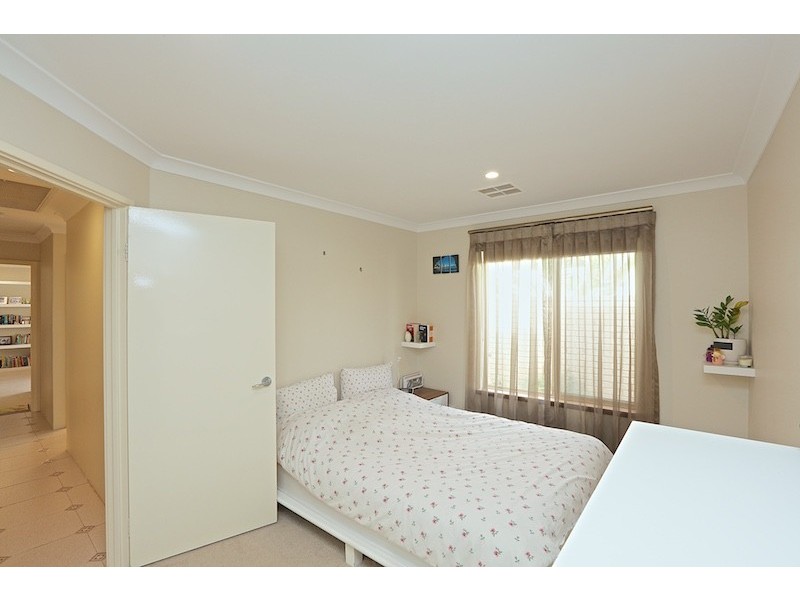 30 Killarney Heights, Kallaroo WA 6025