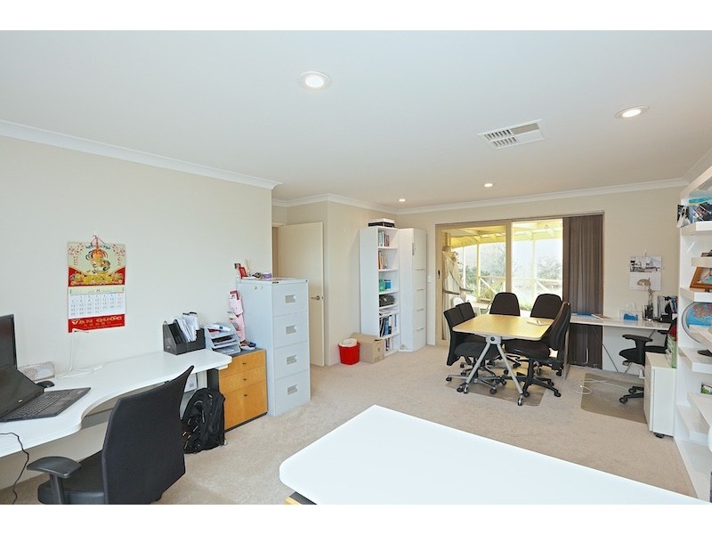 30 Killarney Heights, Kallaroo WA 6025