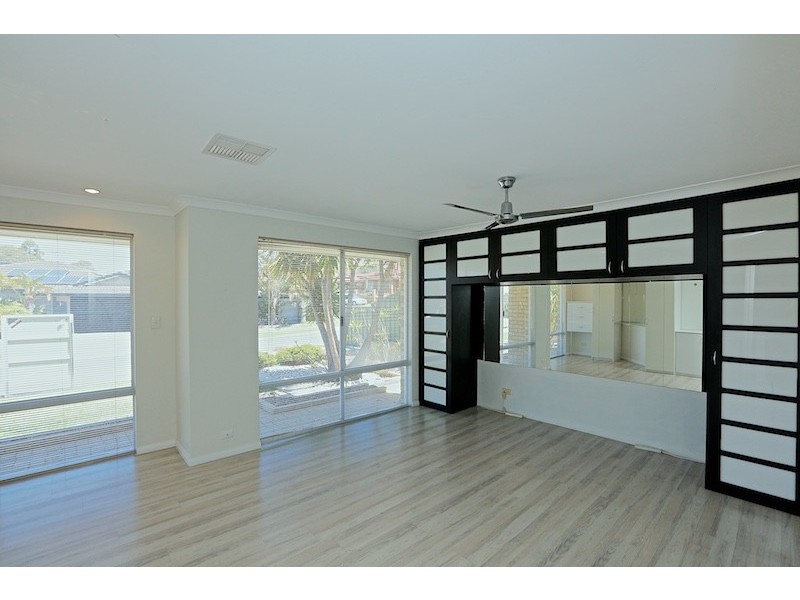 32 Ohrid Place, Joondalup WA 6027