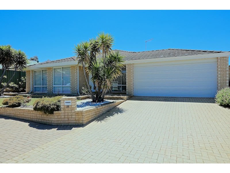 32 Ohrid Place, Joondalup WA 6027