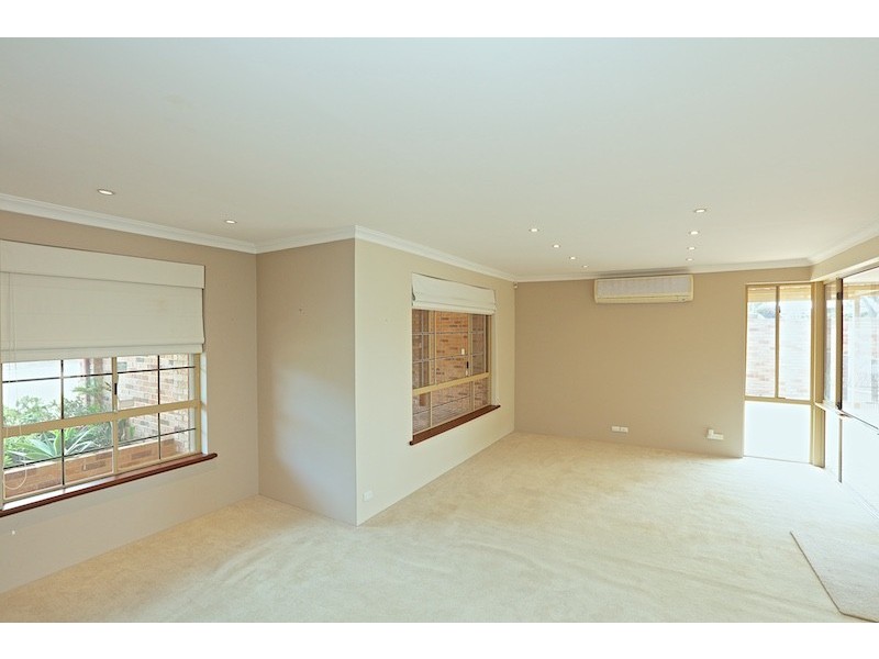 71 Hawker Avenue, Warwick WA 6024