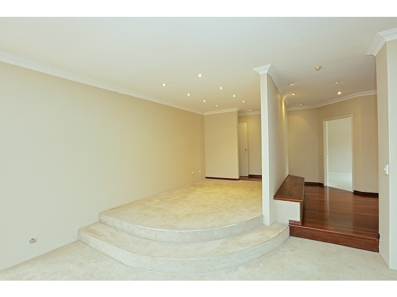 71 Hawker Avenue, Warwick WA 6024