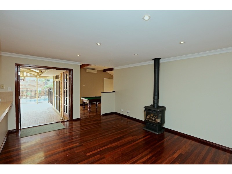 71 Hawker Avenue, Warwick WA 6024