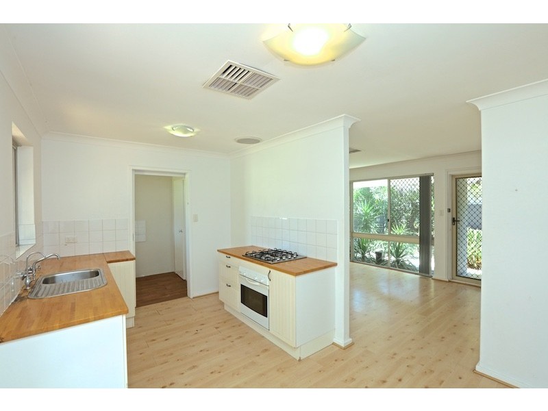 28 Leichardt Avenue, Padbury WA 6025