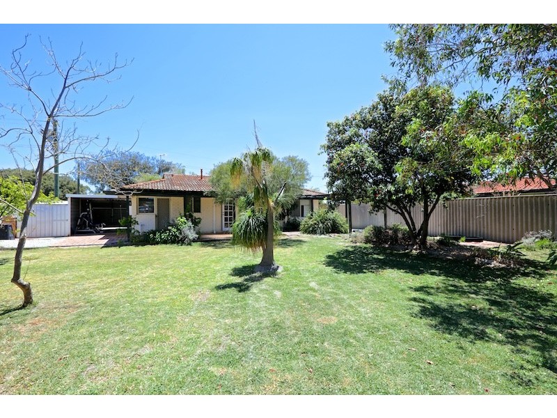 28 Leichardt Avenue, Padbury WA 6025