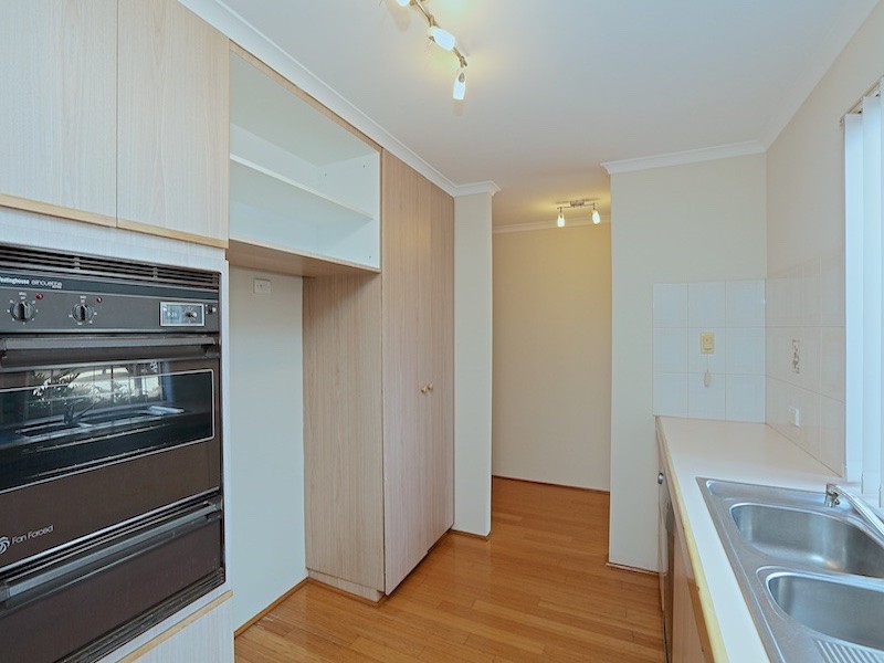 10/3 Rockett Lane, Cottesloe WA 6011