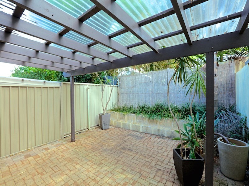 10/3 Rockett Lane, Cottesloe WA 6011