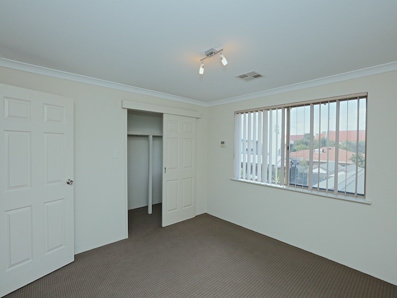 10/3 Rockett Lane, Cottesloe WA 6011