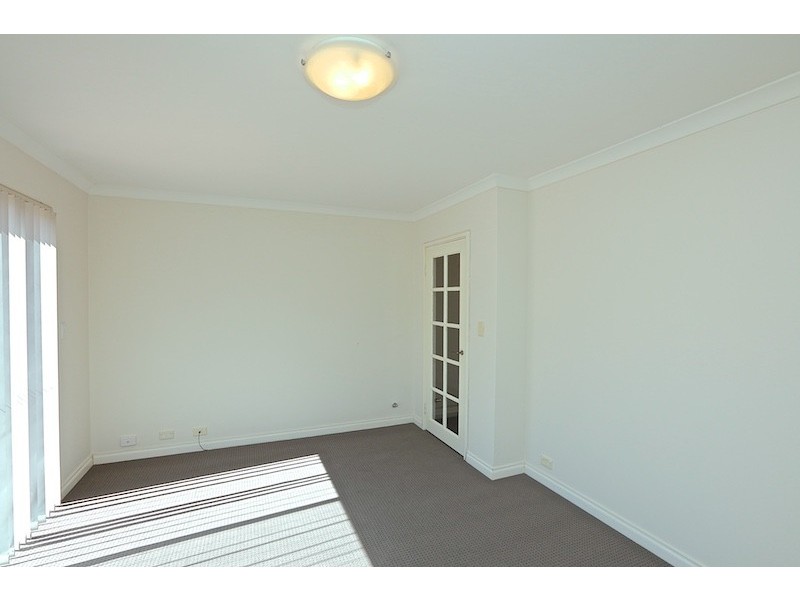 55 Long Island Pass, Connolly WA 6027