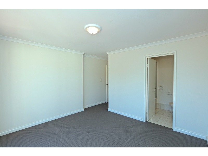 55 Long Island Pass, Connolly WA 6027