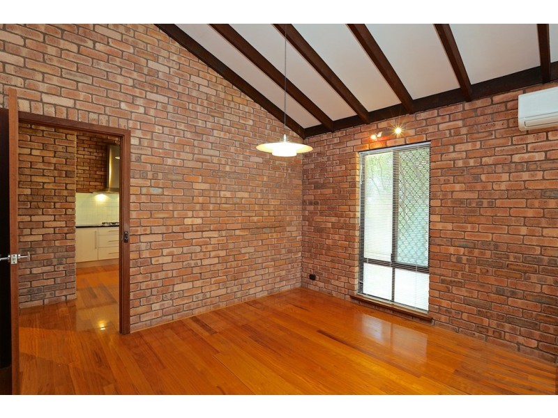 31A Shardlow Loop, Carine WA 6020